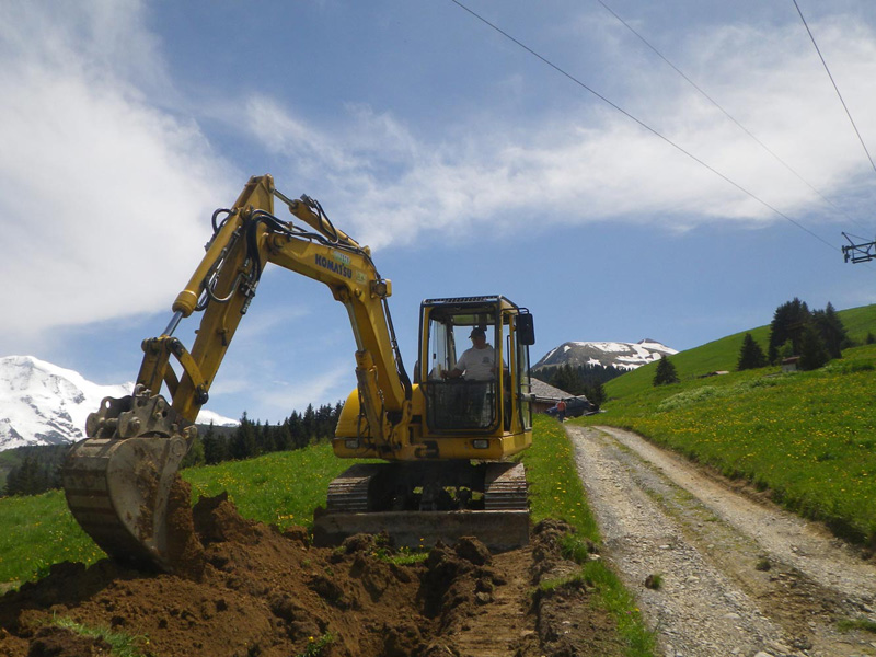 2 BTP pose de canalisation Sallanches