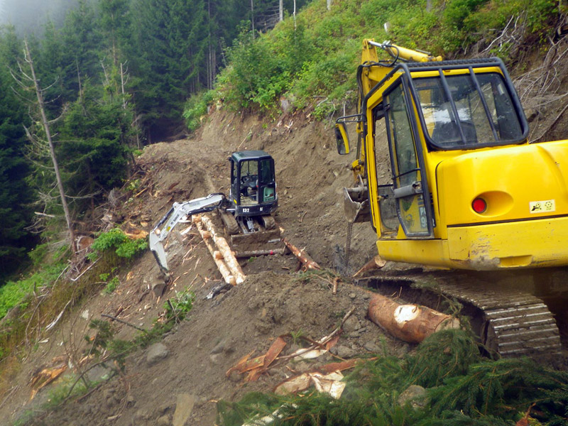 2 BTP Terrassement en Haute Savoie